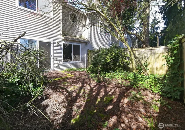 Photo 2 of Townhouse for sale at 15511 35th Avenue W #F, Lynnwood, WA 98087 | MLS# NWM2506389 | Listing updated on 2026-09-21