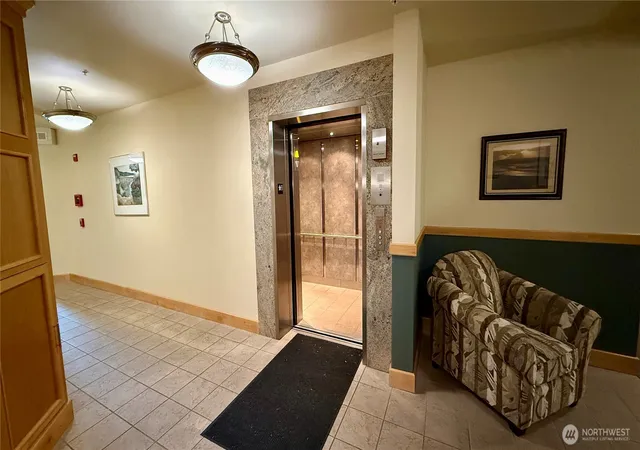 Photo 4 of Condo for sale at 1419 Digby Pl #205, Mount Vernon, WA 98274 | MLS# NWM2506468 | Listing updated on 2026-09-21