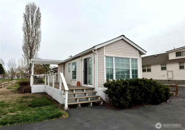 Photo 1 of Manufactured home for sale at 7037 Highway 262 E #135, Othello, WA 99344 | MLS# NWM2506611 | Listing updated on 2026-09-21