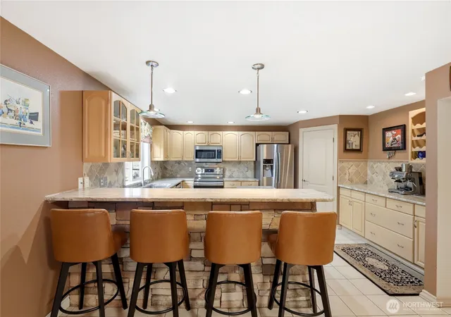 Photo 4 of Single family home for sale at 21 E Michelle Ct, Union, WA 98592 | MLS# NWM2506613 | Listing updated on 2026-09-21