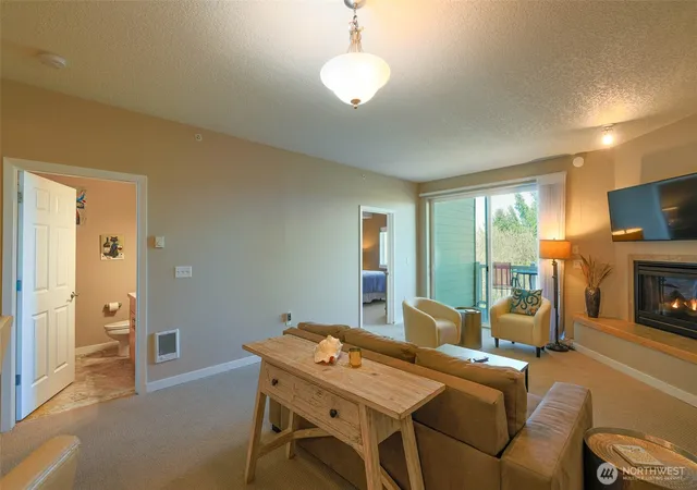 Photo 4 of Condo for sale at 262 Oyhut Bay Blvd SW #305, Ocean Shores, WA 98569 | MLS# NWM2506621 | Listing updated on 2026-09-29