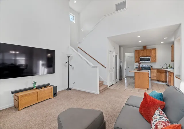Photo 4 of Single family home for sale at 190 Ocean Shrs Blvd SW, Ocean Shores, WA 98569 | MLS# NWM2506646 | Listing updated on 2026-09-21