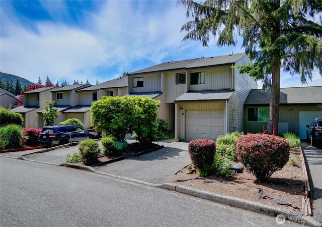 Photo 1 of Condo for sale at 1 Lake Louise Dr #31, Bellingham, WA 98229 | MLS# NWM2506649 | Listing updated on 2026-09-28
