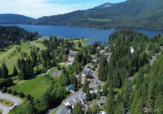 Photo 3 of Condo for sale at 1 Lake Louise Dr #31, Bellingham, WA 98229 | MLS# NWM2506649 | Listing updated on 2026-09-28