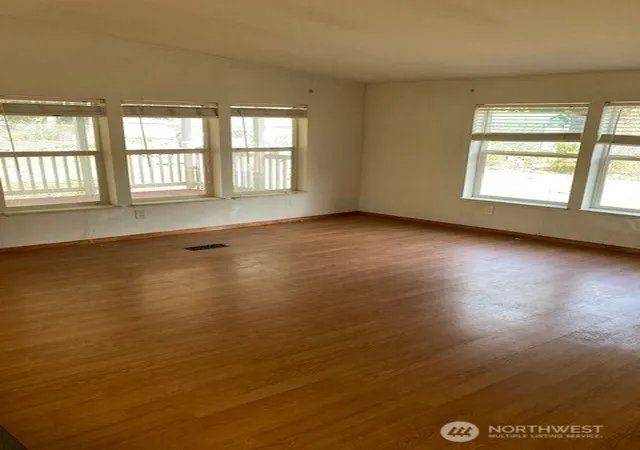 Photo 3 of Single family home for sale at 301 N Chinook Dr, Hoodsport, WA 98548 | MLS# NWM2506702 | Listing updated on 2026-09-23