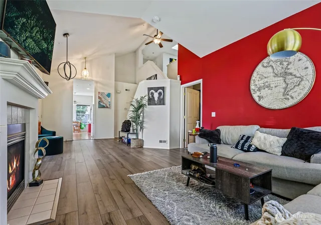 Photo 3 of Townhouse for sale at 23301 60th Place S #7-6, Kent, WA 98032 | MLS# NWM2506746 | Listing updated on 2026-09-21