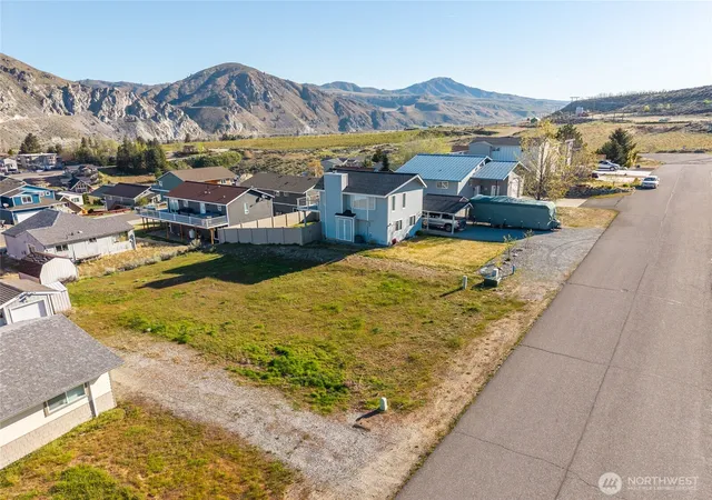 Photo 3 of Land for sale at 185 E Entiat Dr, Orondo, WA 98843 | MLS# NWM2506793 | Listing updated on 2026-09-21
