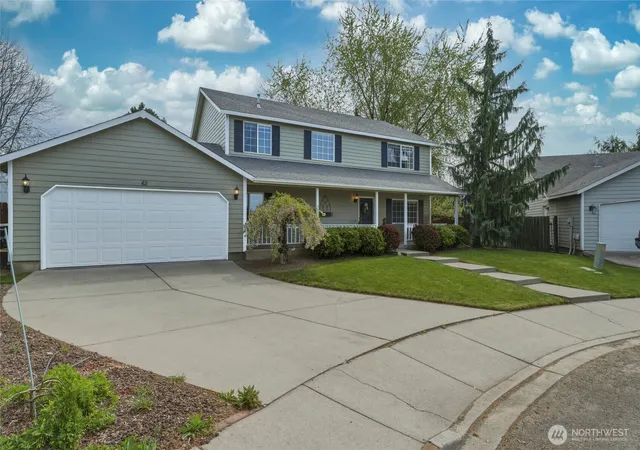 Photo 3 of Single family home for sale at 62 Nw Earl Ln, College Place, WA 99324 | MLS# NWM2506806 | Listing updated on 2026-09-21