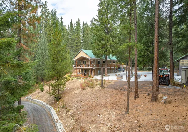 Photo 3 of Single family home for sale at 570 Sweetbriar Ln, Leavenworth, WA 98826 | MLS# NWM2506849 | Listing updated on 2026-09-24