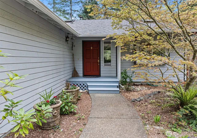 Photo 4 of Sale Pending at 3622 147th Street NW, Gig Harbor, WA 98332 | MLS# NWM2506872 | Listing updated on 2026-09-25
