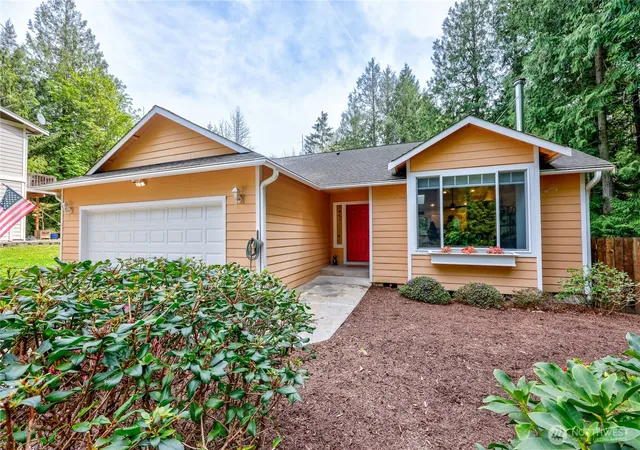 Photo 2 of Single family home for sale at 132 Goliah Ln, Port Ludlow, WA 98365 | MLS# NWM2506877 | Listing updated on 2026-09-22