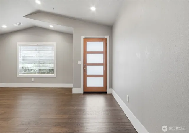 Photo 3 of Single family home for sale at 2215 Ne 88th Street, Vancouver, WA 98665 | MLS# NWM2506878 | Listing updated on 2026-09-21