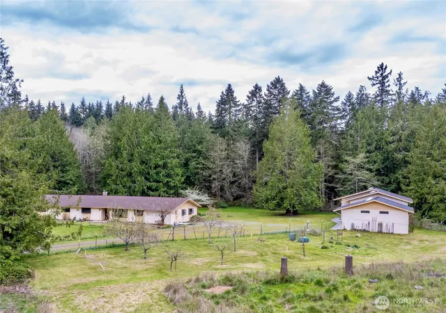 Photo 2 of Single family home for sale at 154 Belbrook Ln, Port Angeles, WA 98362 | MLS# NWM2506949 | Listing updated on 2026-10-02