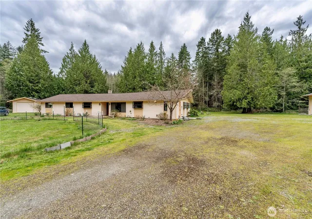 Photo 3 of Single family home for sale at 154 Belbrook Ln, Port Angeles, WA 98362 | MLS# NWM2506949 | Listing updated on 2026-10-02