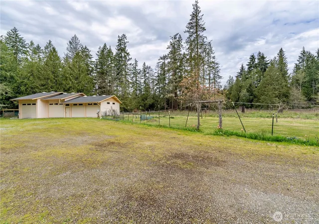 Photo 4 of Single family home for sale at 154 Belbrook Ln, Port Angeles, WA 98362 | MLS# NWM2506949 | Listing updated on 2026-10-02