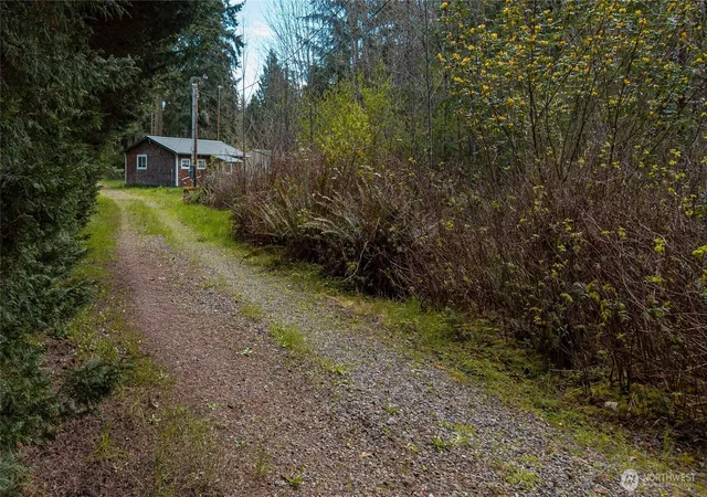 Photo 3 of Sale Pending at 11968 Airport Cutoff Rd, Port Townsend, WA 98368 | MLS# NWM2506968 | Listing updated on 2026-09-25