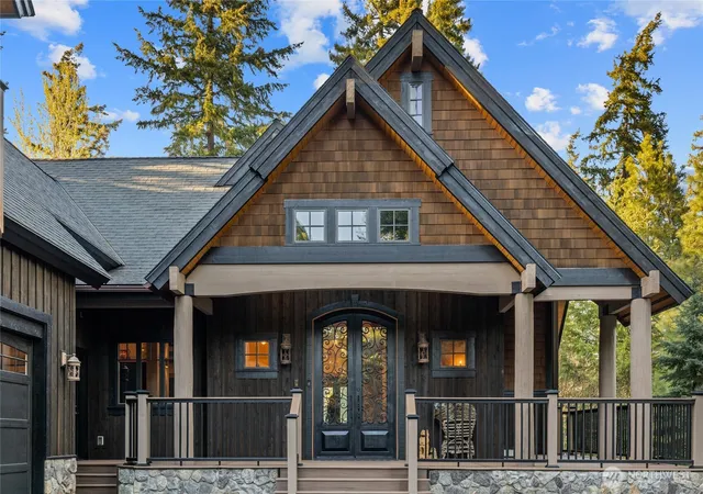 Photo 3 of Mansion for sale at 431 Equinox Dr, Cle Elum, WA 98922 | MLS# NWM2506970 | Listing updated on 2026-09-30
