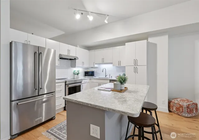 Photo 2 of Condo for sale at 526 1st Avenue S #405, Seattle, WA 98104 | MLS# NWM2506996 | Listing updated on 2026-09-21