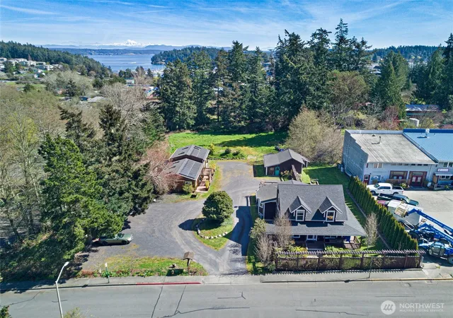 Photo 3 of Single family home for sale at 326 Carter St, Friday Harbor, WA 98250 | MLS# NWM2507008 | Listing updated on 2026-09-21