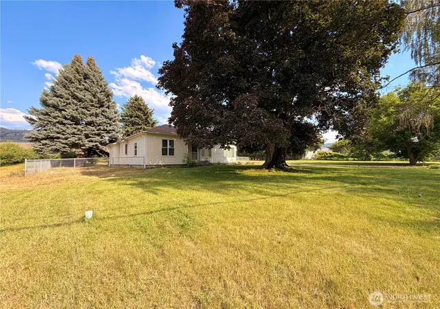 Photo 3 of Single family home for sale at 31644 Highway 97, Tonasket, WA 98855 | MLS# NWM2507079 | Listing updated on 2026-09-21