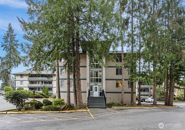 Photo 1 of Sale Pending at 5620 200th Street Sw #A102, Lynnwood, WA 98036 | MLS# NWM2507135 | Listing updated on 2026-10-01