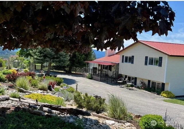 Photo 3 of Single family home for sale at 717 Conrad Hl Way, Colville, WA 99114 | MLS# NWM2507147 | Listing updated on 2026-09-21