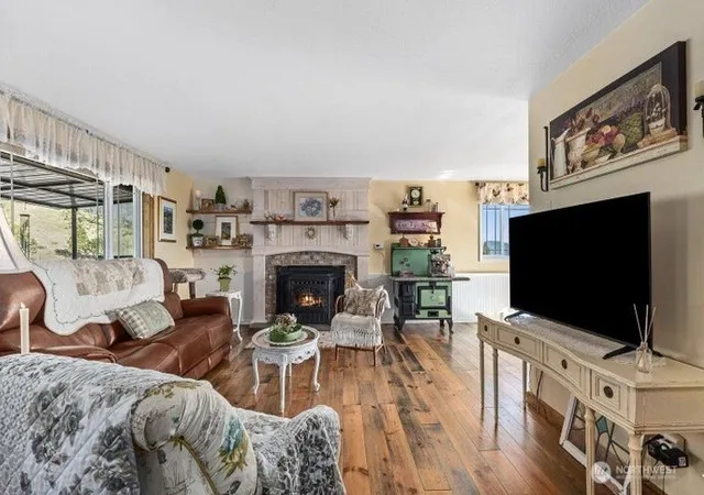 Photo 3 of Single family home for sale at 717 Conrad Hl Way, Colville, WA 99114 | MLS# NWM2507147 | Listing updated on 2026-09-21