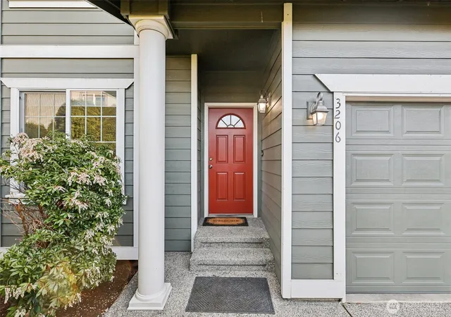 Photo 3 of Single family home for sale at 3206 96th Place Se, Everett, WA 98208 | MLS# NWM2507189 | Listing updated on 2026-09-30