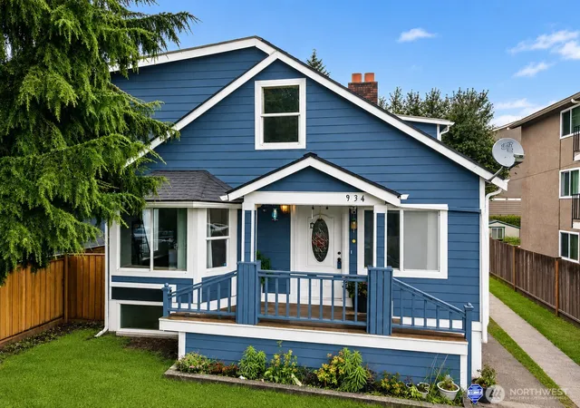 Photo 1 of Single family home for sale at 934 N 100th Street, Seattle, WA 98133 | MLS# NWM2507212 | Listing updated on 2026-09-21