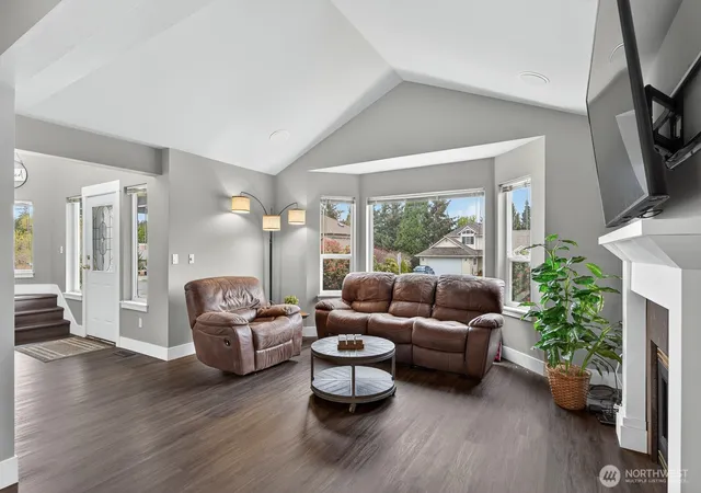 Photo 4 of Single family home for sale at 2215 37th Court, Anacortes, WA 98221 | MLS# NWM2507273 | Listing updated on 2026-09-29
