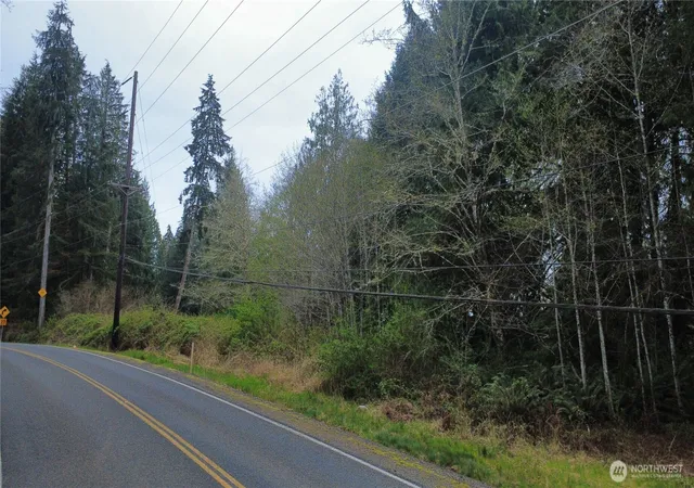 Photo 2 of Sale Pending at 2059 E Hoquiam Rd, Hoquiam, WA 98550 | MLS# NWM2507303 | Listing updated on 2026-09-21