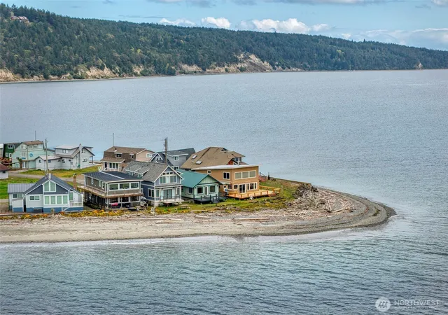 Photo 2 of Single family home for sale at 840 Beckett Point Rd, Port Townsend, WA 98368 | MLS# NWM2507305 | Listing updated on 2026-09-21