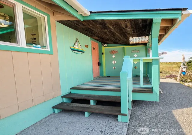 Photo 3 of Single family home for sale at 15217 Pacific Way, Long Beach, WA 98631 | MLS# NWM2507319 | Listing updated on 2026-09-21