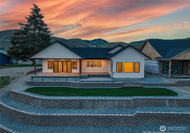 Photo 3 of Sale Pending at 548 Harvest Ridge Dr, Chelan, WA 98816 | MLS# NWM2507348 | Listing updated on 2026-09-25