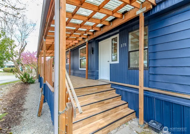 Photo 3 of Manufactured home for sale at 1111 Archwood Dr SW #375, Olympia, WA 98502 | MLS# NWM2507419 | Listing updated on 2026-09-24