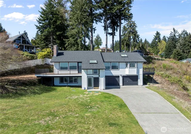 Photo 2 of Single family home for sale at 800 Thorndyke Rd, Port Ludlow, WA 98365 | MLS# NWM2507550 | Listing updated on 2026-09-21