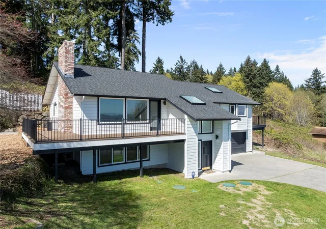 Photo 3 of Single family home for sale at 800 Thorndyke Rd, Port Ludlow, WA 98365 | MLS# NWM2507550 | Listing updated on 2026-09-21