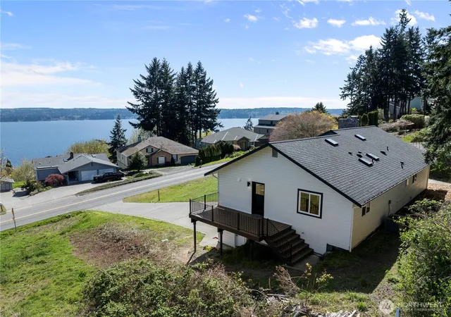 Photo 4 of Single family home for sale at 800 Thorndyke Rd, Port Ludlow, WA 98365 | MLS# NWM2507550 | Listing updated on 2026-09-21