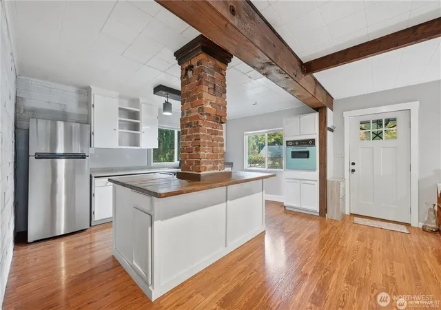Photo 3 of Single family home for sale at 1336 Sidney Ave, Port Orchard, WA 98366 | MLS# NWM2507552 | Listing updated on 2026-09-21