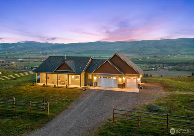 Photo 2 of Single family home for sale at 1561 Bitterbrush Dr, Ellensburg, WA 98926 | MLS# NWM2507593 | Listing updated on 2026-09-21