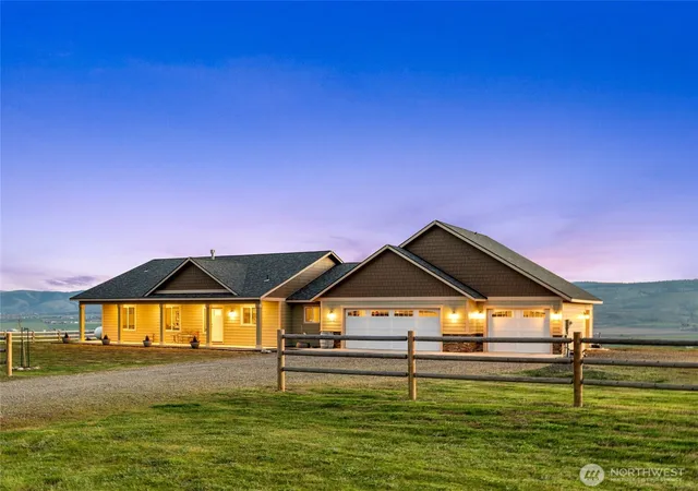 Photo 3 of Single family home for sale at 1561 Bitterbrush Dr, Ellensburg, WA 98926 | MLS# NWM2507593 | Listing updated on 2026-09-21