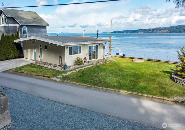 Photo 2 of Single family home for sale at 3187 Shoreline Dr, Camano Island, WA 98282 | MLS# NWM2507643 | Listing updated on 2026-09-21