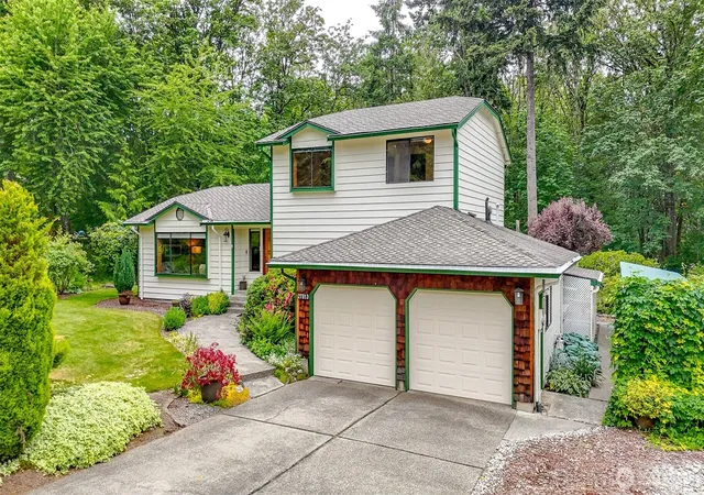 Photo 2 of Single family home for sale at 27813 187th Avenue Se, Kent, WA 98042 | MLS# NWM2507647 | Listing updated on 2026-09-18