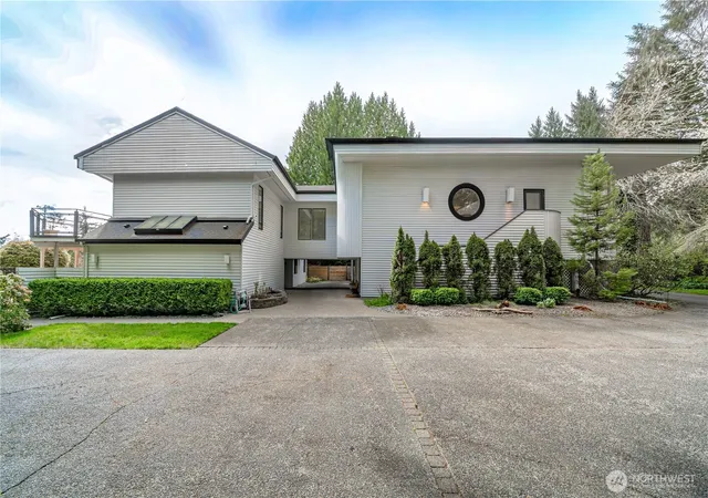 Photo 3 of Sale Pending at 1205 11th Court SW, Olympia, WA 98502 | MLS# NWM2507658 | Listing updated on 2026-09-28
