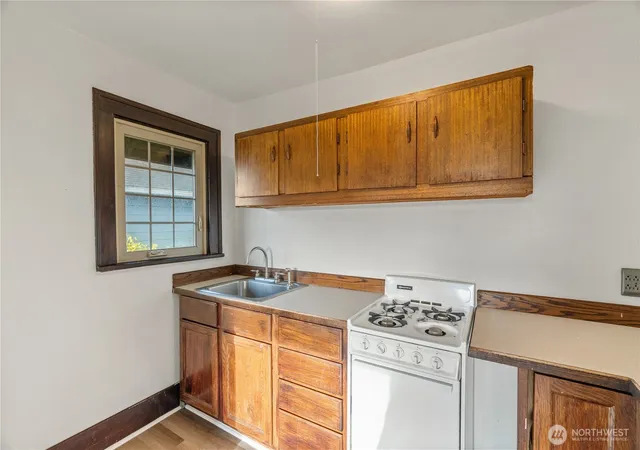 Photo 2 of Multi family home for sale at 107 W 4th Street, Aberdeen, WA 98520 | MLS# NWM2507715 | Listing updated on 2026-09-21