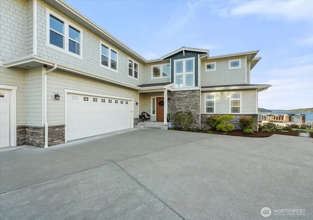 Photo 2 of Single family home for sale at 5032 N Villard St, Tacoma, WA 98407 | MLS# NWM2507729 | Listing updated on 2026-09-21