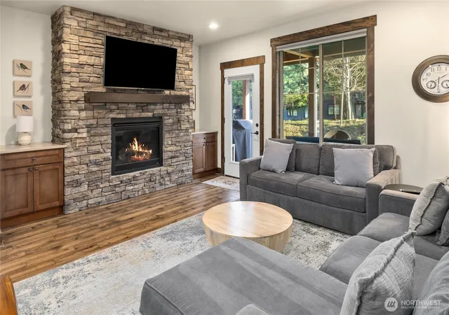 Photo 3 of Townhouse for sale at 123 Big Hl Dr, Cle Elum, WA 98922 | MLS# NWM2507869 | Listing updated on 2026-09-21