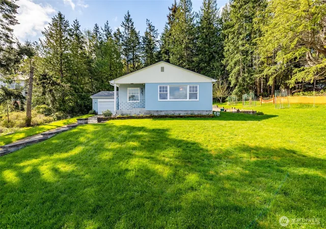 Photo 3 of Sale Pending at 2601 17th Street, Anacortes, WA 98221 | MLS# NWM2507882 | Listing updated on 2026-09-25