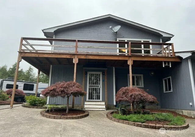Photo 4 of Single family home for sale at 13 Raistakka Rd, Rosburg, WA 98643 | MLS# NWM2507966 | Listing updated on 2026-09-21