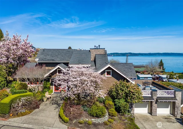 Photo 3 of Single family home for sale at 3515 N 35th Street, Tacoma, WA 98407 | MLS# NWM2507969 | Listing updated on 2026-09-21